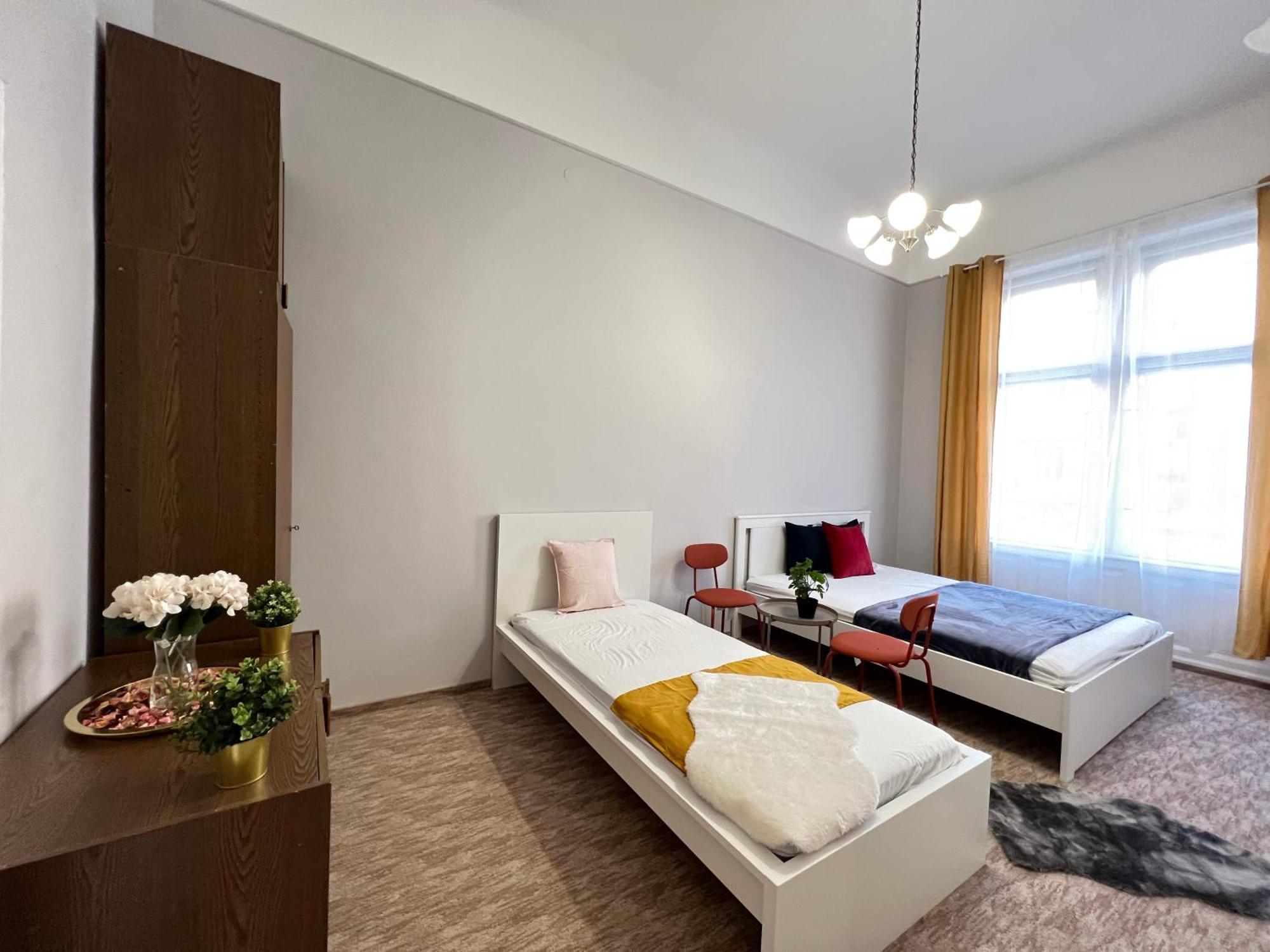 Baross Apartment With Convenience And Style Budapest Exterior photo